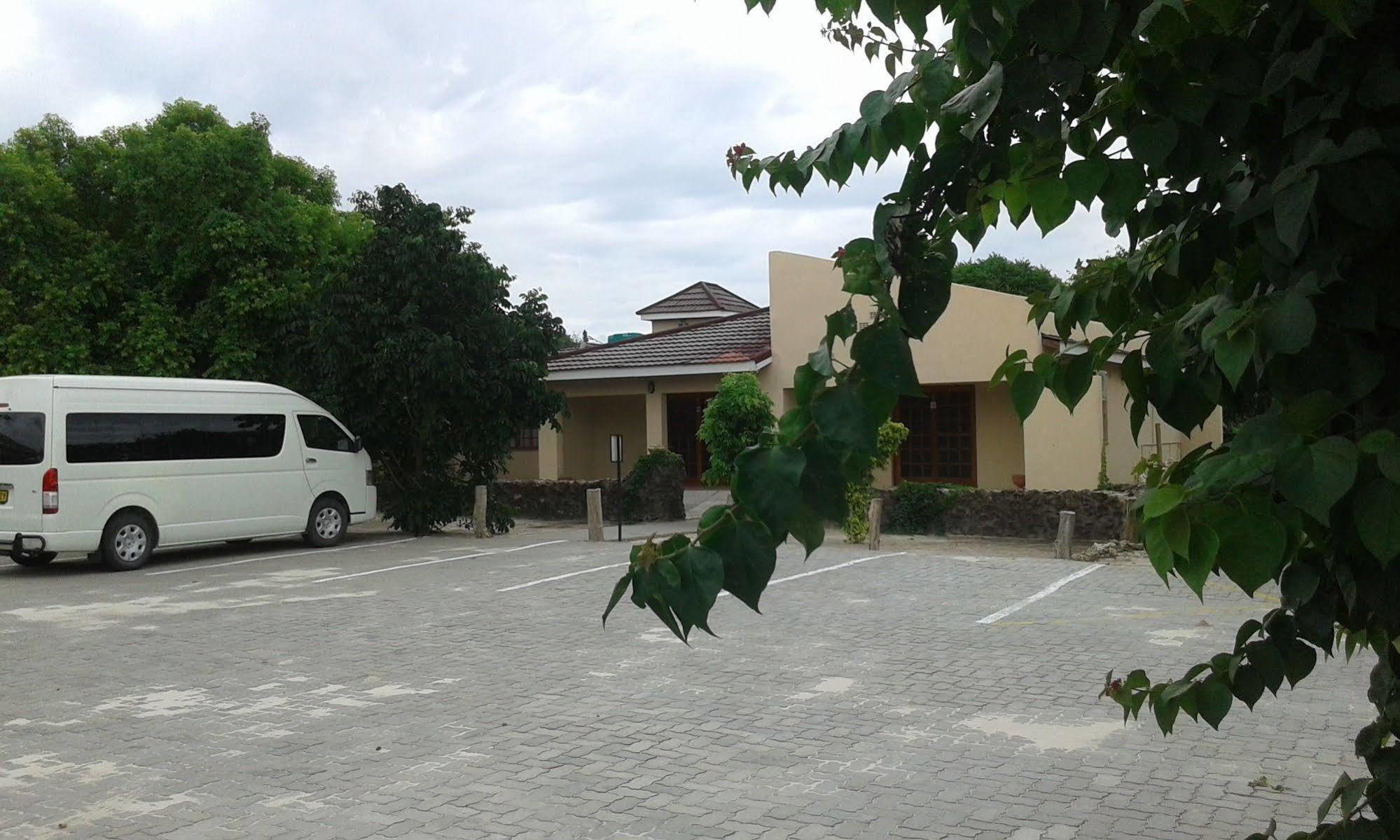 Larissa Hotel Μαούν Εξωτερικό φωτογραφία